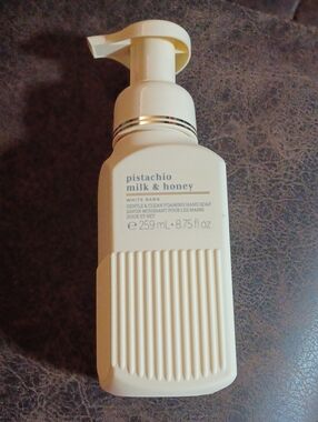 4/$40 New White Barn "Pistachio, Milk & Honey" Foaming Hand Soap - 259 mL